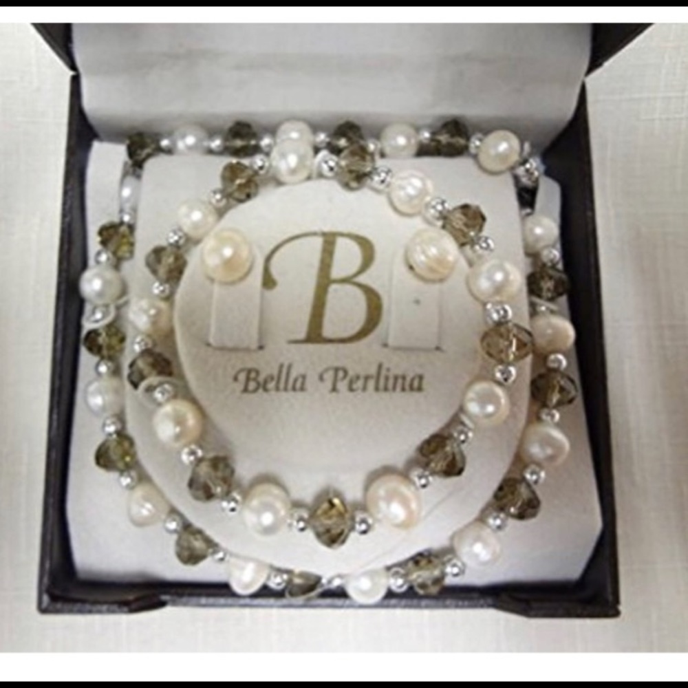 NEW, in packaging, freshwater pearl jewelry set